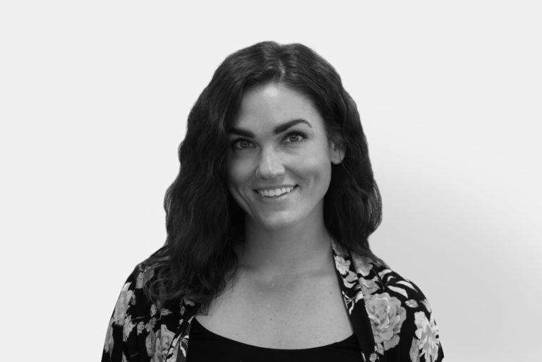 Danielle Sphire Headshot